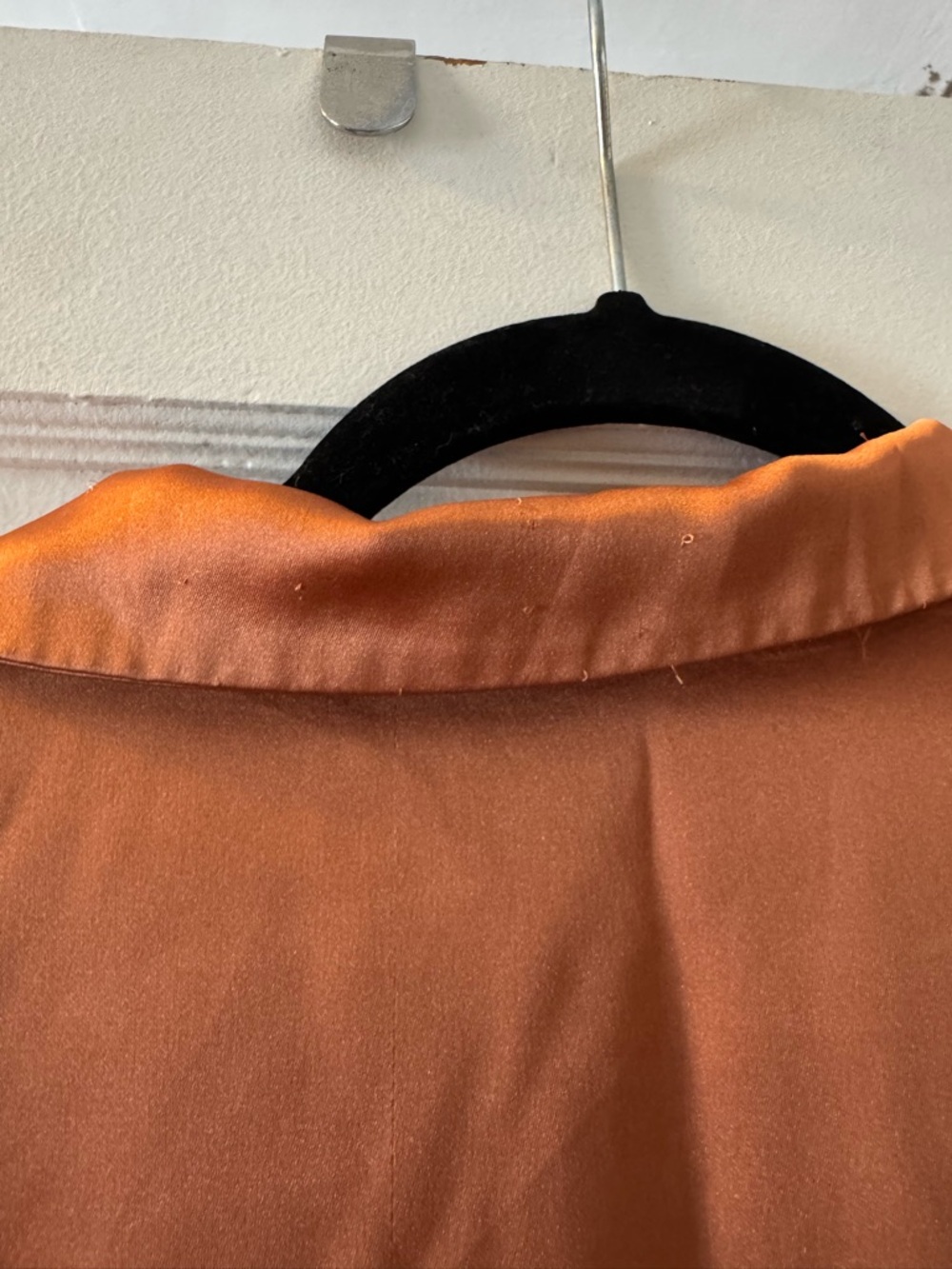 Rachel Zoe size large silky blouse - Picture 4 of 5